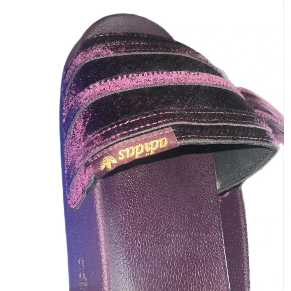 Adidas Adilette velour Slip On Womens Shoes Size 9 - Picture 4 of 7
